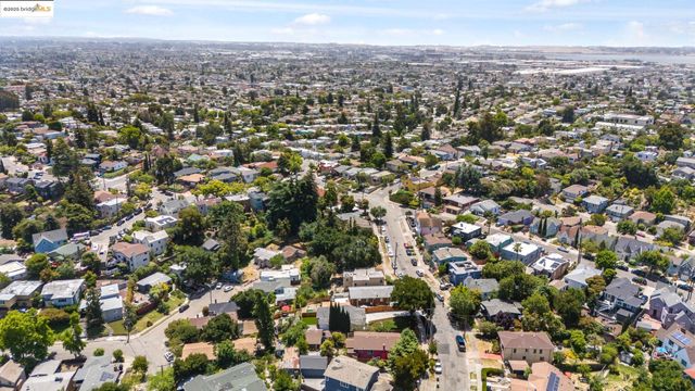 3436 Birdsall Ave, Oakland, CA 94619