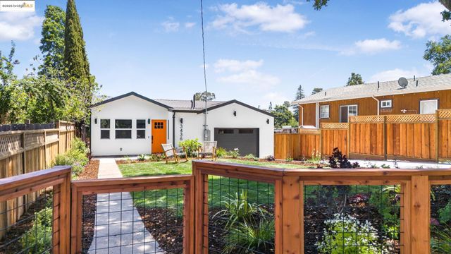 3436 Birdsall Ave, Oakland, CA 94619