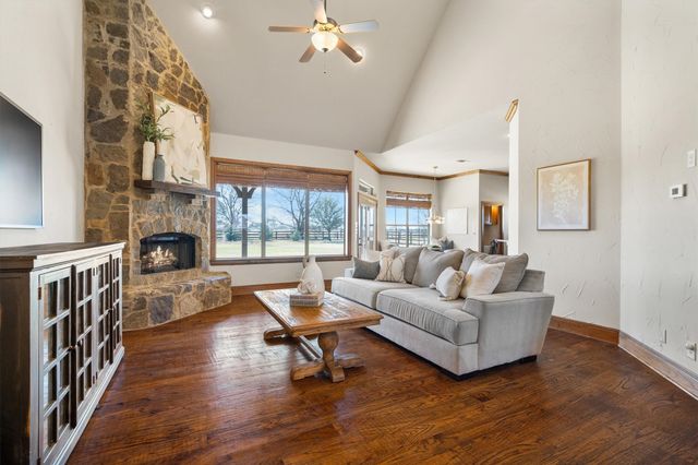 2705 Kerry Court, Denton, TX 76226