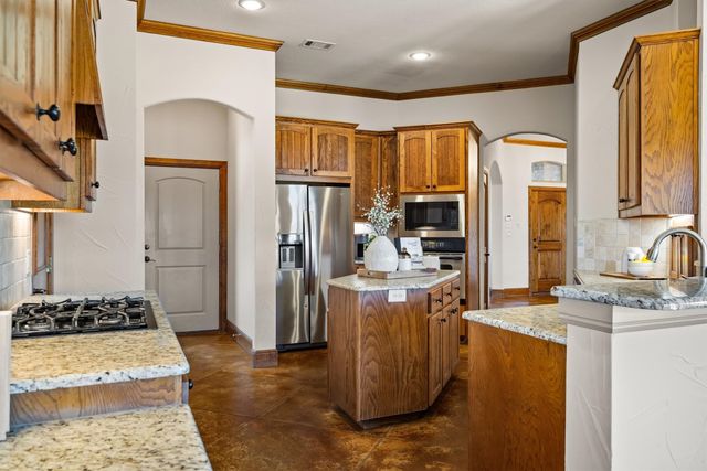 2705 Kerry Court, Denton, TX 76226