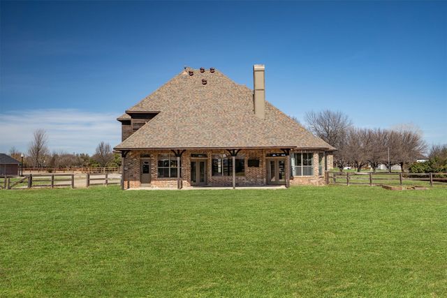 2705 Kerry Court, Denton, TX 76226