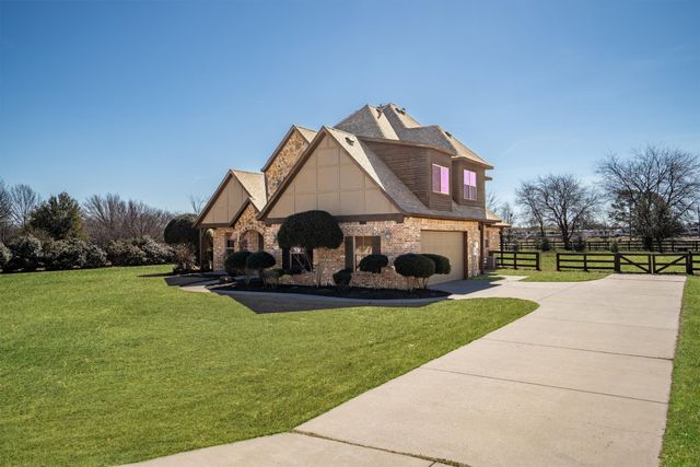 2705 Kerry Court, Denton, TX 76226