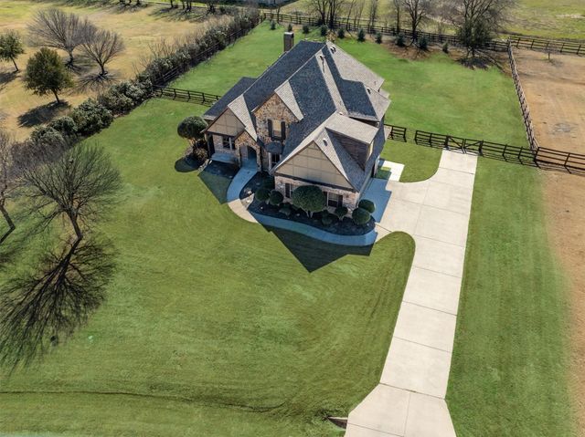 2705 Kerry Court, Denton, TX 76226