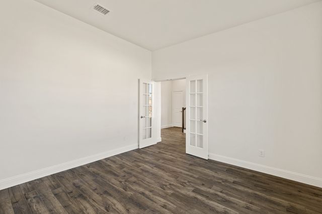 203 Yaupon Holly Street, Lavon, TX 75166