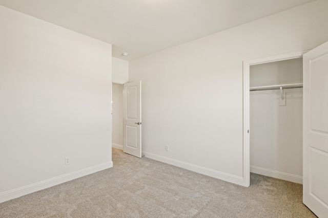 203 Yaupon Holly Street, Lavon, TX 75166
