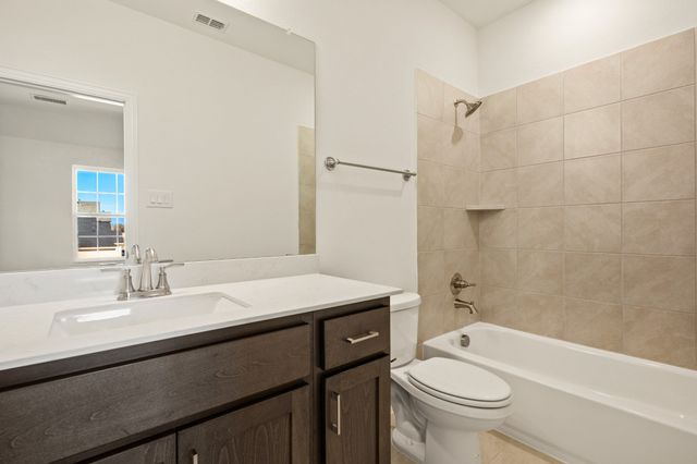 203 Yaupon Holly Street, Lavon, TX 75166