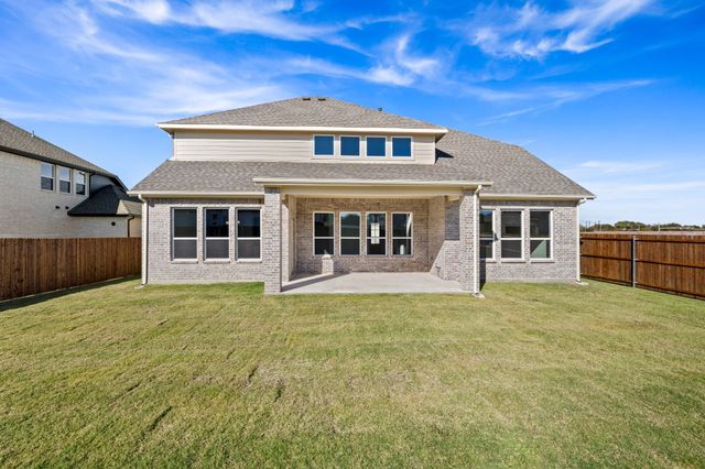 203 Yaupon Holly Street, Lavon, TX 75166