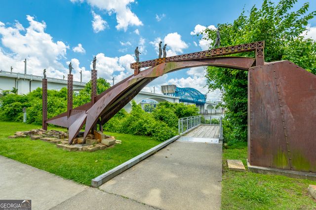 4 Cherokee Boulevard, Chattanooga, TN 37405