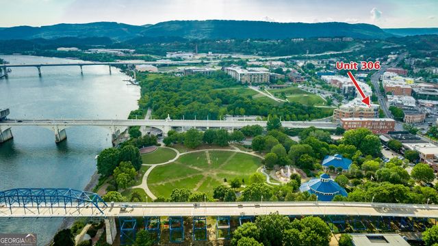 4 Cherokee Boulevard, Chattanooga, TN 37405