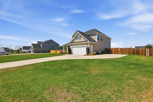 123 Lakelyn Road, Moncks Corner, SC 29461