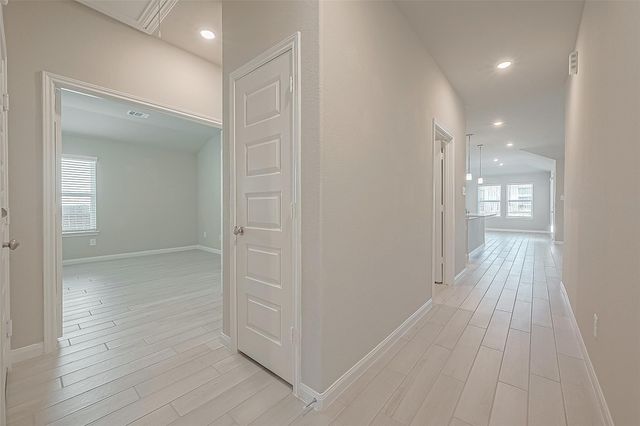 331 Harbor Forest Lane, Montgomery, TX 77316