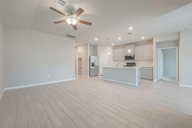 331 Harbor Forest Lane, Montgomery, TX 77316