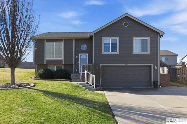 7215 Michelle Avenue, La Vista, NE 68128