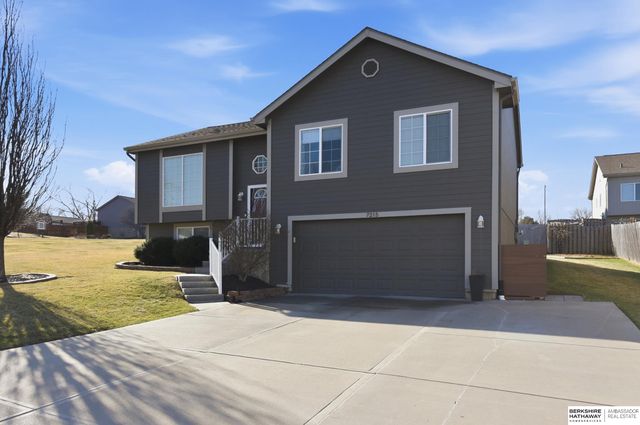 7215 Michelle Avenue, La Vista, NE 68128