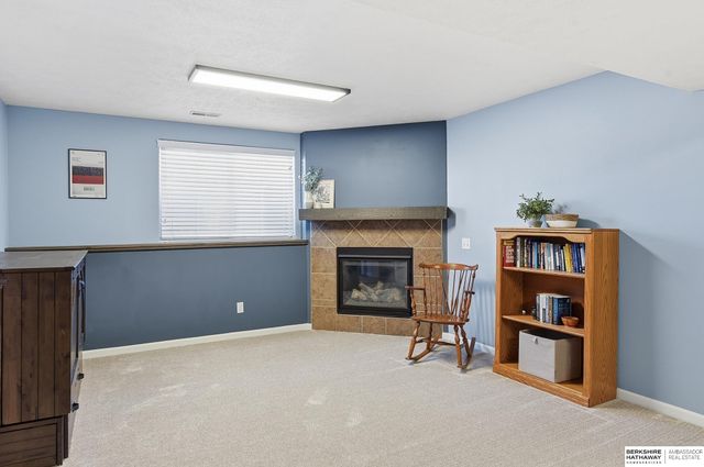 7215 Michelle Avenue, La Vista, NE 68128