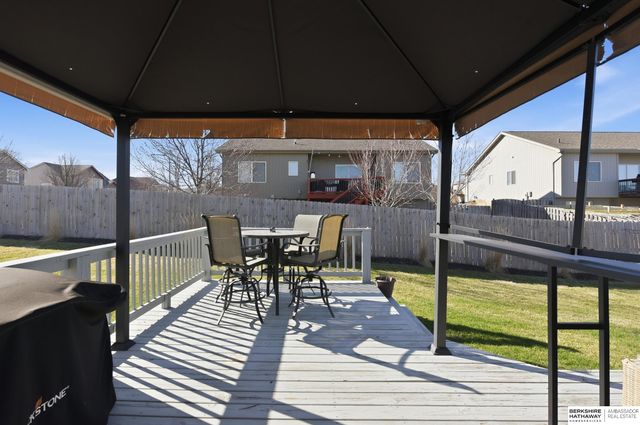 7215 Michelle Avenue, La Vista, NE 68128