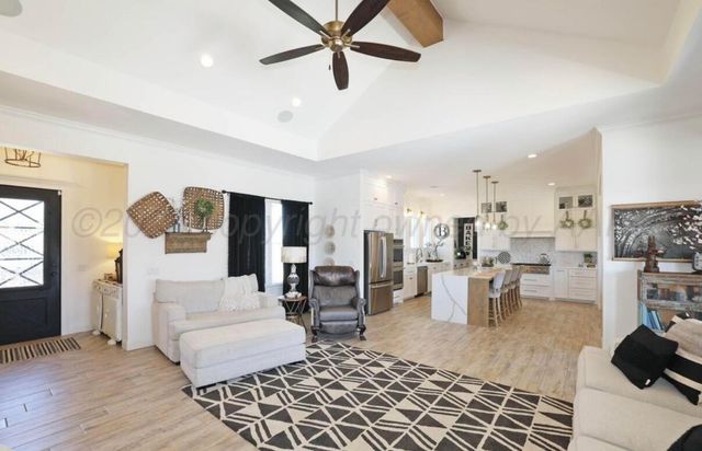 9403 STONECREST Drive, Amarillo, TX 79118