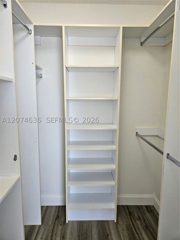 9320 Fontainebleau Blvd 401, Miami, FL 33172