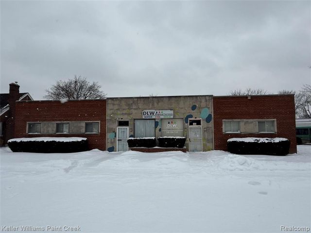 10575 Morang Drive, Detroit, MI 48224