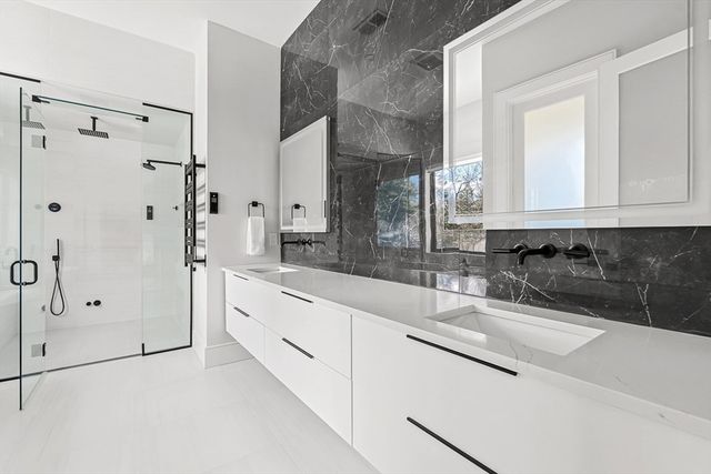 180 Allen Ave, Newton, MA 02468