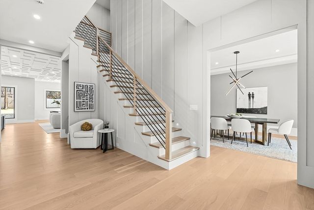 180 Allen Ave, Newton, MA 02468