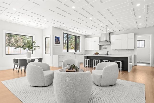 180 Allen Ave, Newton, MA 02468