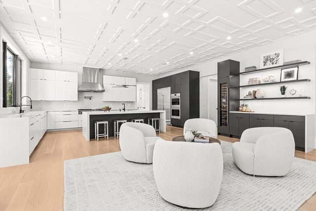 180 Allen Ave, Newton, MA 02468