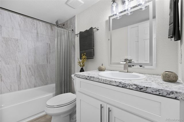 17391 E Mansfield Avenue 821R, Aurora, CO 80013