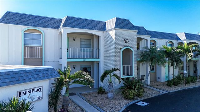 304 Tudor DR 7, Cape Coral, FL 33904