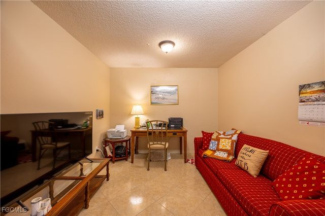 304 Tudor DR 7, Cape Coral, FL 33904