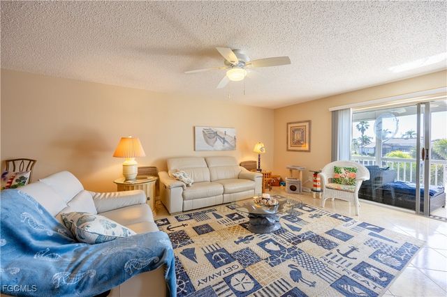 304 Tudor DR 7, Cape Coral, FL 33904