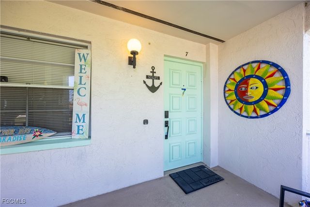 304 Tudor DR 7, Cape Coral, FL 33904