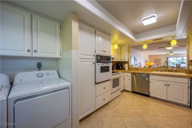 304 Tudor DR 7, Cape Coral, FL 33904