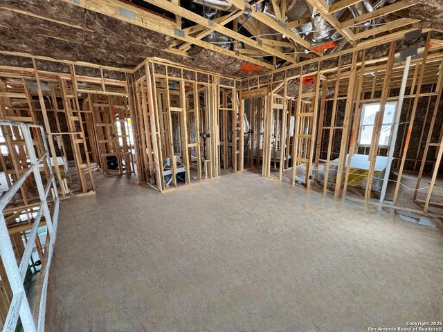 181 Heidi Hill, Castroville, TX 78009