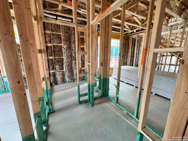 181 Heidi Hill, Castroville, TX 78009