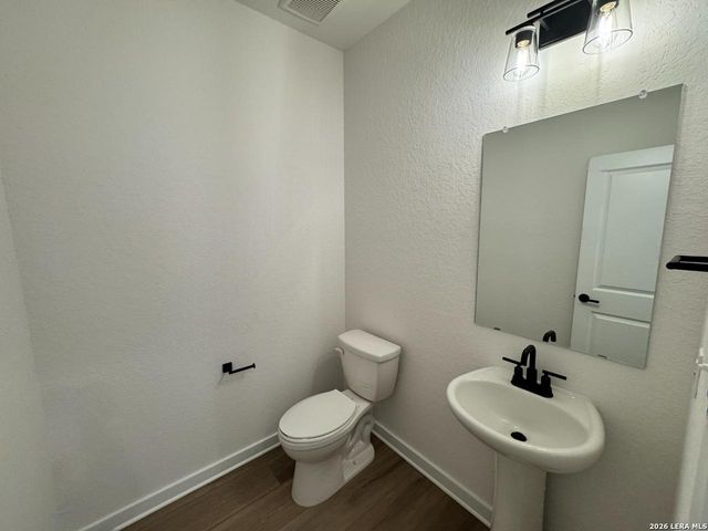 181 Heidi Hill, Castroville, TX 78009