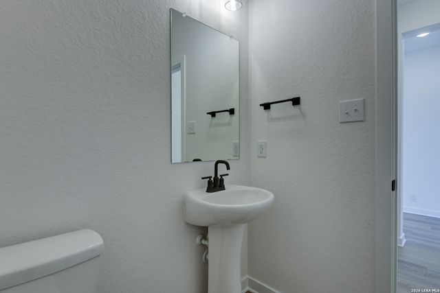 181 Heidi Hill, Castroville, TX 78009