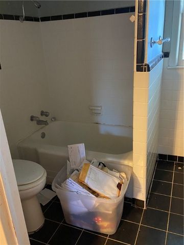 1807 Alta Vista St, Alice, TX 78332