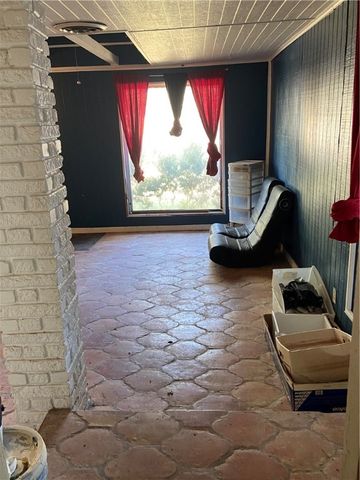 1807 Alta Vista St, Alice, TX 78332