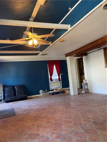 1807 Alta Vista St, Alice, TX 78332