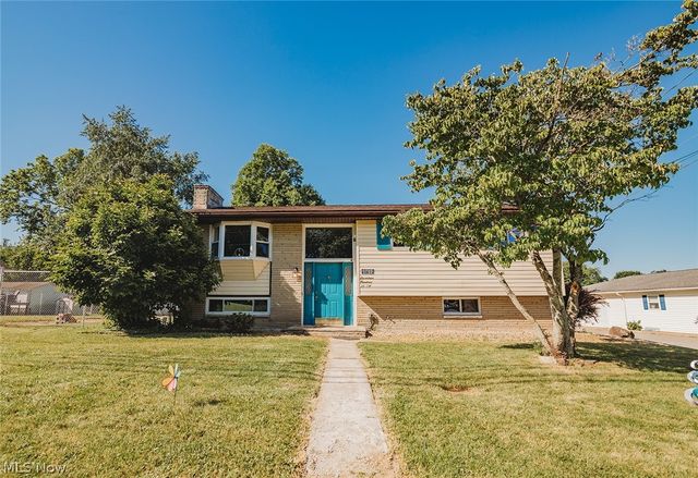 1700 28th Street, Vienna, WV 26105
