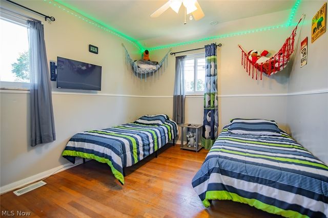 1700 28th Street, Vienna, WV 26105