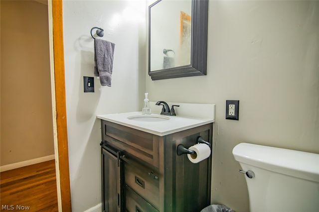 1700 28th Street, Vienna, WV 26105
