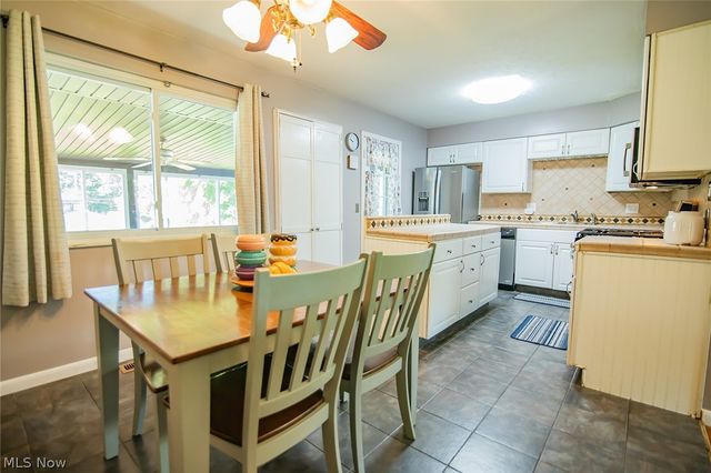 1700 28th Street, Vienna, WV 26105