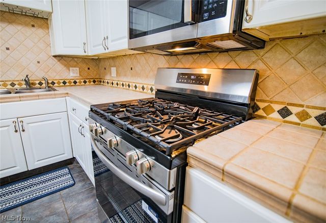 1700 28th Street, Vienna, WV 26105