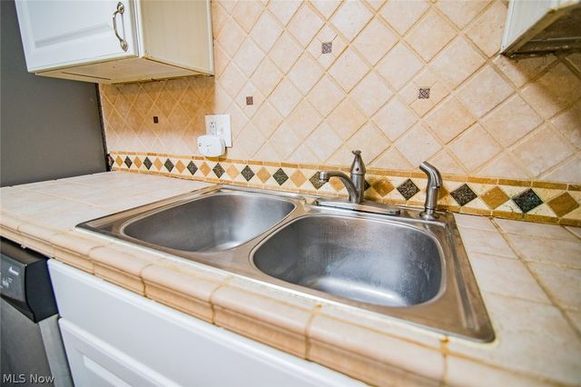 1700 28th Street, Vienna, WV 26105