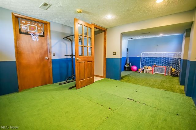 1700 28th Street, Vienna, WV 26105