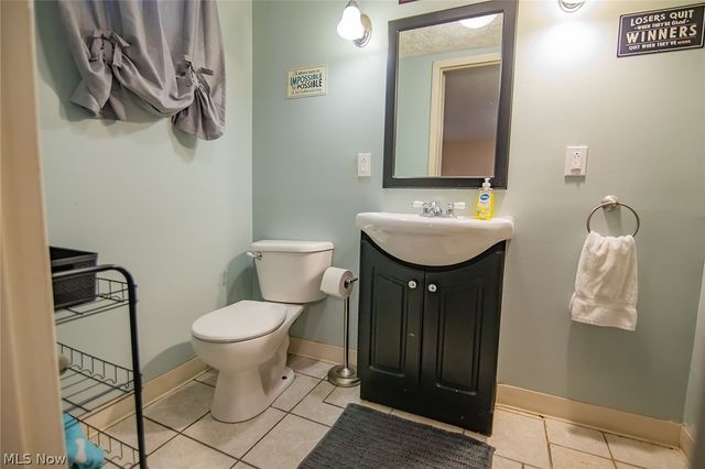 1700 28th Street, Vienna, WV 26105
