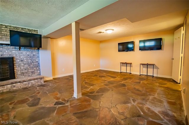1700 28th Street, Vienna, WV 26105