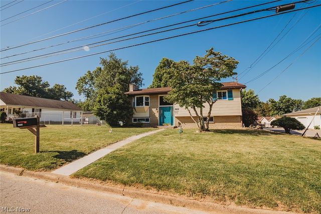 1700 28th Street, Vienna, WV 26105